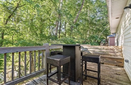 Auburn Casa | 2.5mi to Stadium/Arena. Close to AU Club Golf. Easy access from I-85