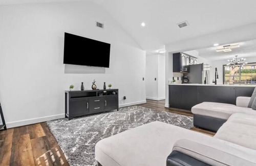 Auburn Casa | 2.5mi to Stadium/Arena. Close to AU Club Golf. Easy access from I-85