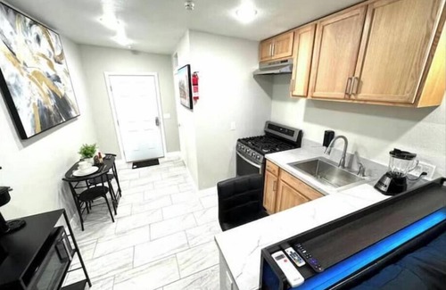 Sunrise Manor Apartamento | 2. 6.9Mi To E.D.C 11Mi To strip 7.1Mi To Fremont