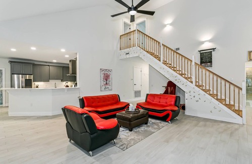 Gulf Breeze Casa | 2 Acre Retreat |Gulf Views |2 King Suites |Pet friendly |5BR Gulf Breeze Retreat |Near Navarre Beach