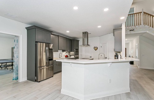 Gulf Breeze Casa | 2 Acre Retreat |Gulf Views |2 King Suites |Pet friendly |5BR Gulf Breeze Retreat |Near Navarre Beach