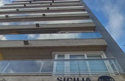 Punta Mogotes Apartamento | 2 amb Balcón y parrilla en Mogotes frente al ACA