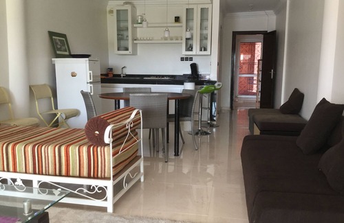 Swiss City Apartamento | 2 apartamentos en una residencia segura y bien ubicada, a 200 metros de la playa