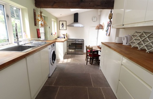 Chester Cabaña | 2 Ashby Place