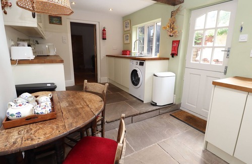 Chester Cabaña | 2 Ashby Place