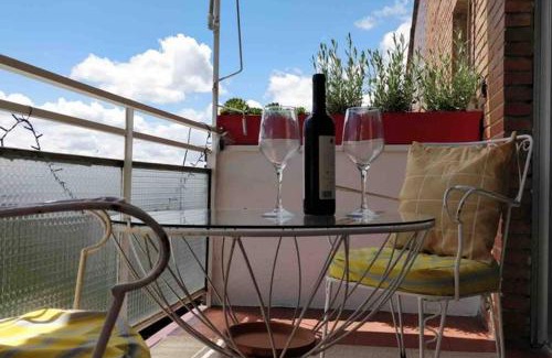 Marroquina Apartamento | 2 baños! Piso grande 100 m2 y Garaje gratis