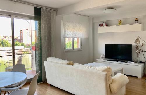Marroquina Apartamento | 2 baños! Piso grande 100 m2 y Garaje gratis