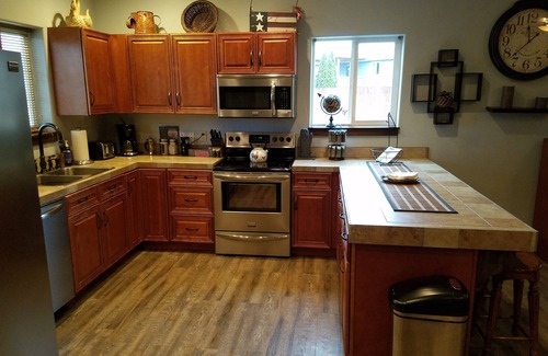 Evergreen Casa | 2 Bd House, Central a Glacier Park, Flathead Lake, Whitefish Mountain & Lake.