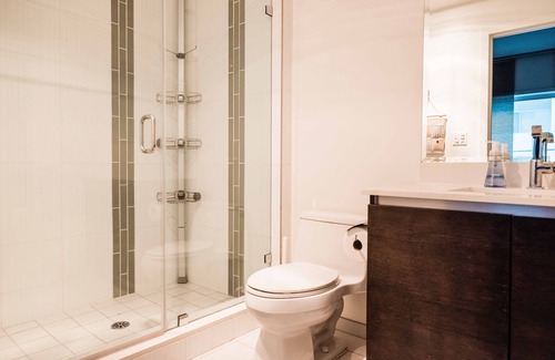 West Los Angeles Condominio | 2 BD Condo - Great Food - Close to UCLA + Samo