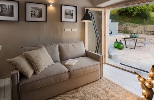 Gradinje Villa | 2 BD house with pool