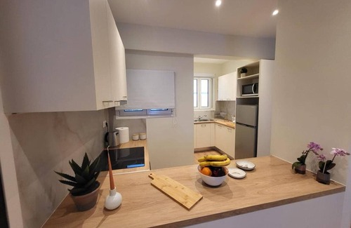Kinosargous Apartamento | 2 bd renovated flat at acropolis