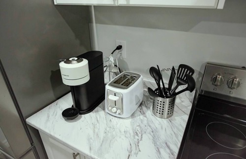 Toronto Apartamento | 2 Bd Retreat Near Airport