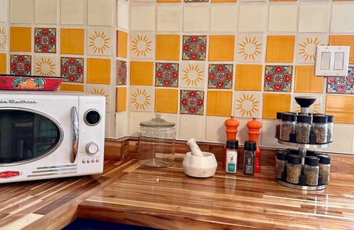 Las Cruces Apartamento | 2 bd w/lrg fenced yard 3 mins from farmers market