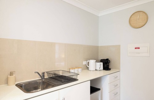 Rocklea Apartamento | 2 Bdr Apt! Garage! Espresso! GST Credits! 373B2