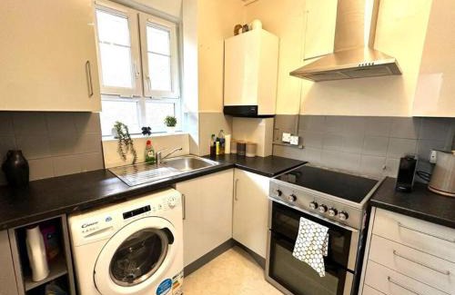 White City Apartamento | 2 BDR flat w/balcony White City near Westfield