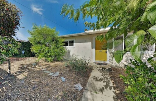 Bay Ho Casa | 2 Bdr Hidden gem w/backyard + AC