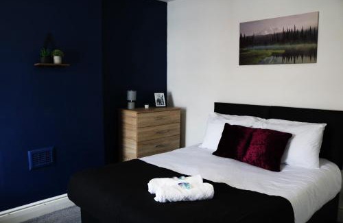 Warrington Casa | 2 BDR House By Eason Stays Short Lets & Serviced Accommodation Warrington With Free Wifi