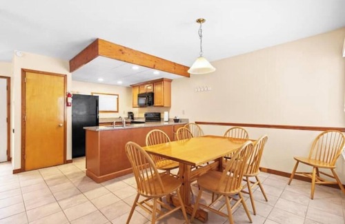 East Stroudsburg Apartamento | 2 bdrm villa Poconos Mtns.
