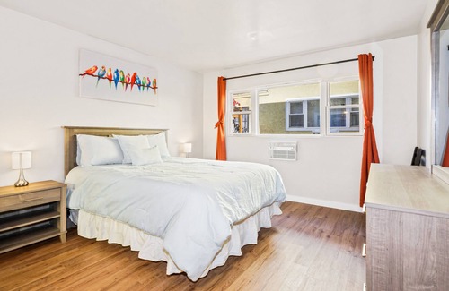 Logan Heights Apartamento | 2 Bed 1 Bath 5 minutes to Downtown San Diego Apt # 2
