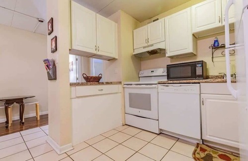 East Ridge Apartamento | ¡Echale un vistazo! 2 BR / 1 B Apt muy cerca de 1-24