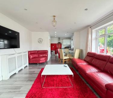 Lacey Green Casa | 2 Bed-1 Bath-Sleeps 4-Parking-Pets
