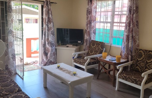 Bridgetown Casa | 2 bed 1Bath