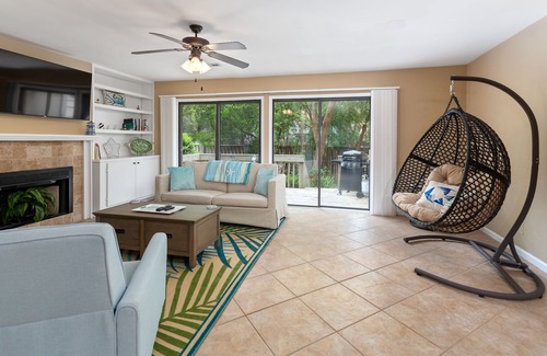 Saint Simons Heights Condominio | Condominio bellamente decorado en la isla de San Simons!