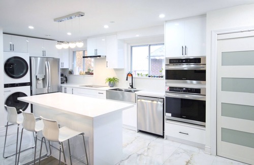 Mississauga Casa | 2 Bed 2 Bath Apartment in Mississauga near Square One