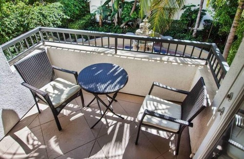 Westwood Apartamento | 2 Bed 2 Bath Apartment Overlooking Fountain G65