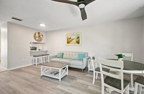 St. Augustine Beach Apartamento | 2 Bed/2 Bath Beach Condo