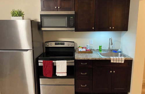 Green River Apartamento | 2-bed 2-bath family friendly apt in lovely Green River will sleep 7.