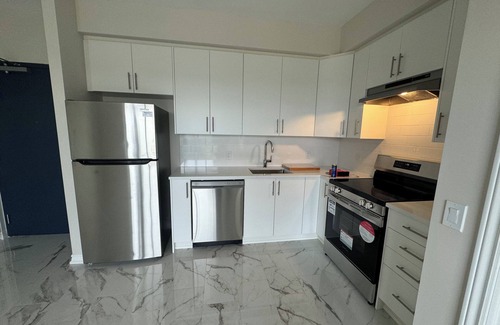 Ottawa Division Condominio | 2 bed 2 bath Furnished Monthly Rental