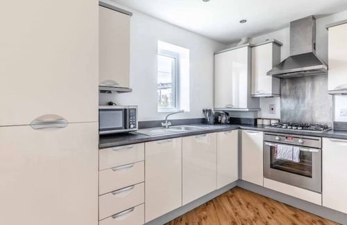 Langley Marish Apartamento | 2 Bed/2 Bath, Parking-Heathrow
