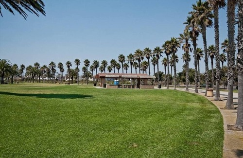 Oxnard Dunes Casa | The Palms at Mandalay Shores ~ 5 MIN WALK to Beach ~