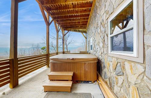 Bryson City Casa | 2 Bed 2 Bath Vacation home in Bryson City