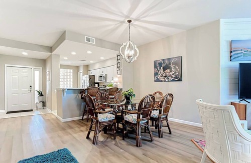 Tropical Cove Condominio | 2 bed 2 full bath w/pool, golf included w 30 day