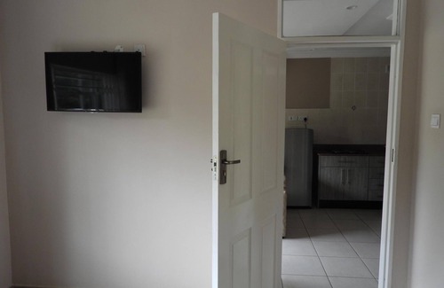 Harare Apartamento | 2 Bed Apartment With Ensuite Kitchenette- 2071