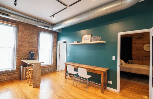 Palmer Square Apartamento | 2 Bed Apt in Heart of Logan !