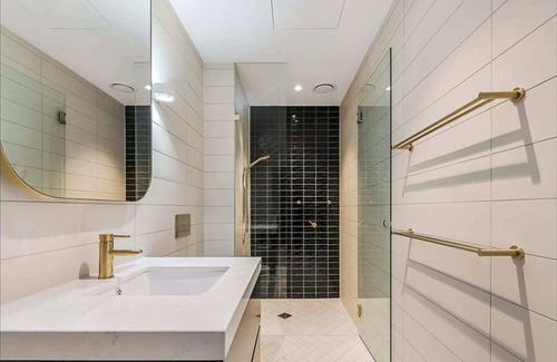 Melbourne Apartamento | 2-bed Apt w/ Pool, Gym & Parking! Near Albert Park