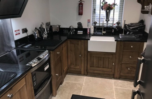 Winkhill Casa | 2 Bed Barn Alton Towers Chatsworth Polars Peaks