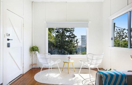 Burleigh Heads Casa | 2-Bed Beach House in Burleigh Heads Amidst Nature