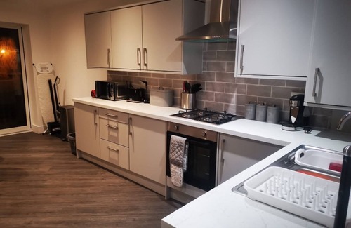 Ridgeway Casa | 2 Bed Bungalow - Large Enclosed Garden - New Build