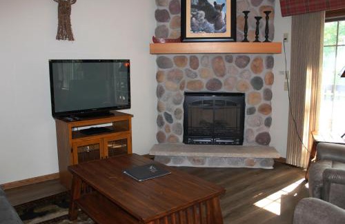 Eagle River Casa | 2 bed condo at Wild Eagle Lodge on Duck Lake, #201