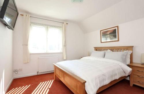 Central Aberdeen Apartamento | 2-Bed Condo Best of Beach & City, FREE Parking