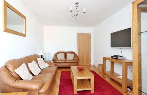 Central Aberdeen Apartamento | 2-Bed Condo Best of Beach & City, FREE Parking
