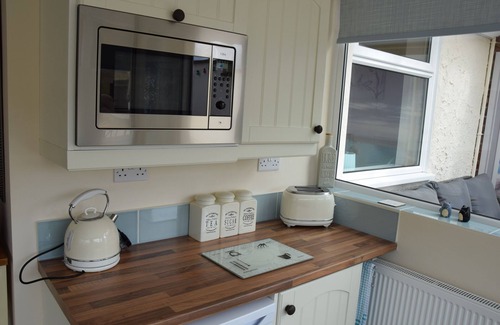 Tibshelf Cabaña | Inviting light and airy 2-Bed Cottage