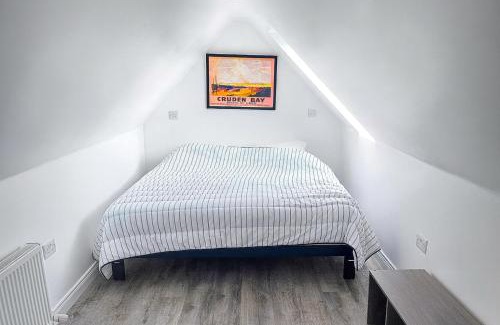 Cruden Bay Casa | 2 Bed Cottage-Sleeps 4-Harbour & Sea View