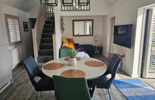 Cruden Bay Casa | 2 Bed Cottage-Sleeps 4-Harbour & Sea View