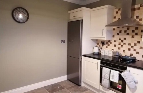 Beaufort Cabaña | 2 Bed Flat - Sleeps 4 - Garden - Parking - Wifi