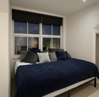 Camberwell Apartamento | 2 bed flat, sleeps 8, driveway, 5 Mins to Brixton